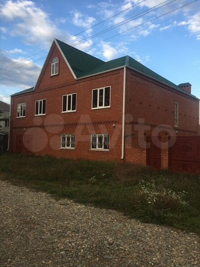 Дом 450 м² на участке 8 сот.