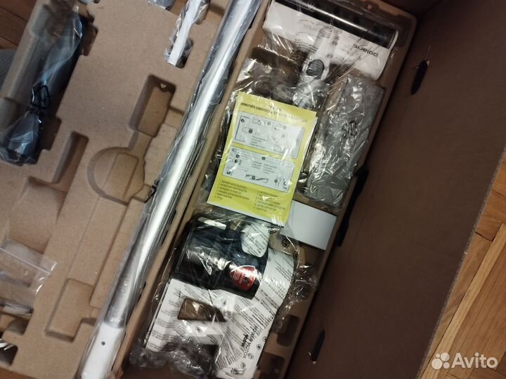 Новый Пылесос Polaris pvcs 7000 Energy WAY белый