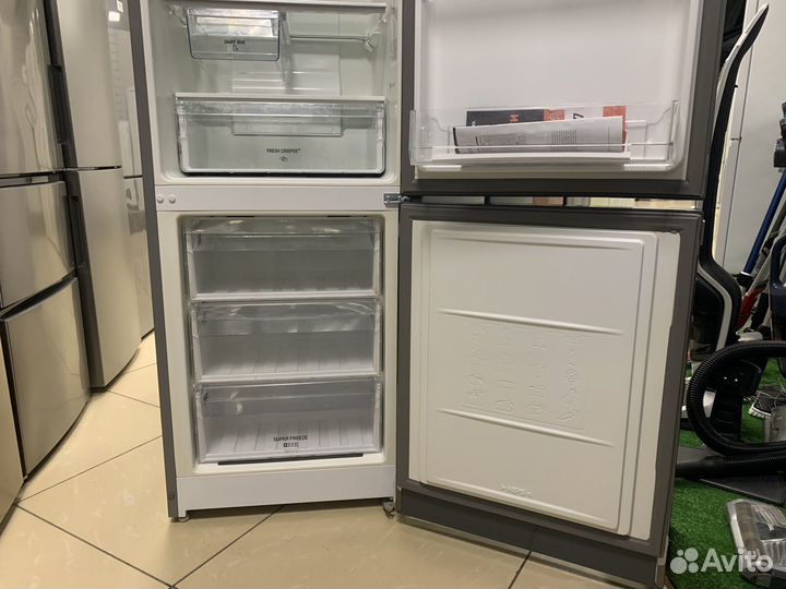 Холодильник Hotpoint-Ariston HFP 6200
