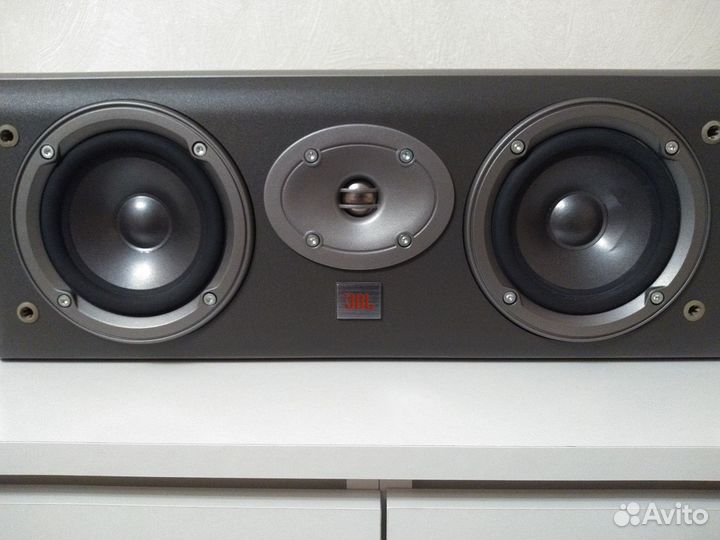 Центральная колонка JBL еc 25