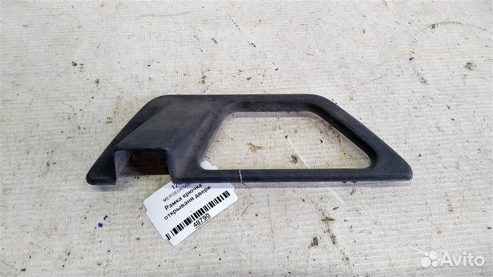 Рамка крючка открываня двери mersedesbenz W124