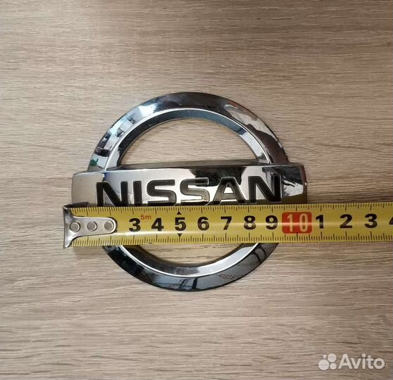 Шильдик nissan