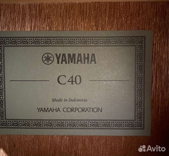 Классическая гитара yamaha c40