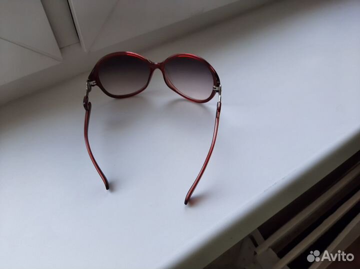 Очки солнцезащитные