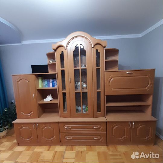 Стенка в гостиную бу