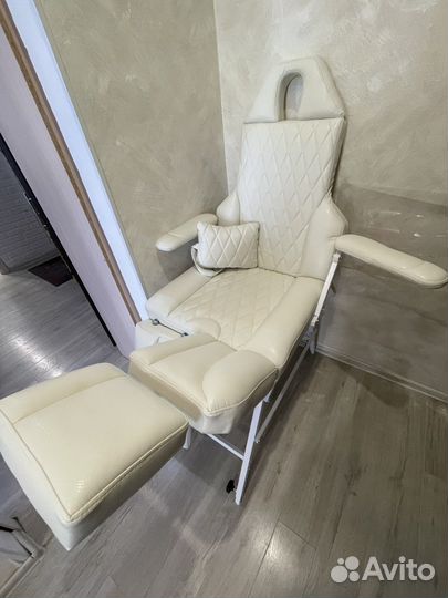 Кресло для педикюра / массажа