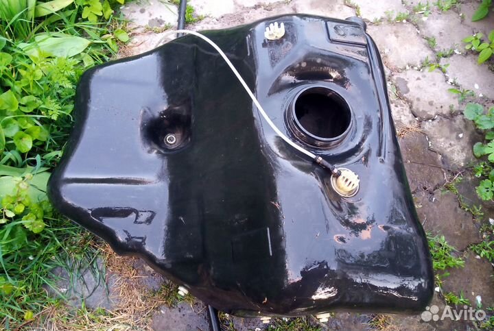 Бак топливный пластиковый Ауди А6 С4 1.9 Дизель