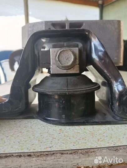 Подушка двигателя нисан ноут правая, гелиевая