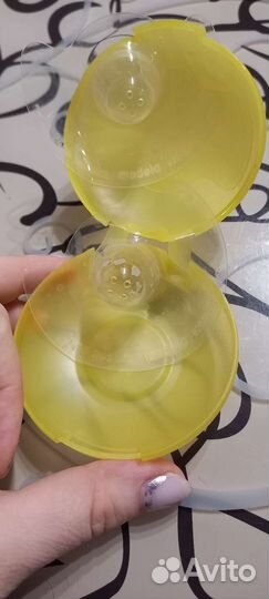 Молокоотсос и бутылочки Medela