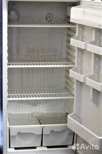 Холодильник Stinol-256