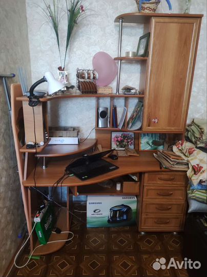 Компьютерный стол