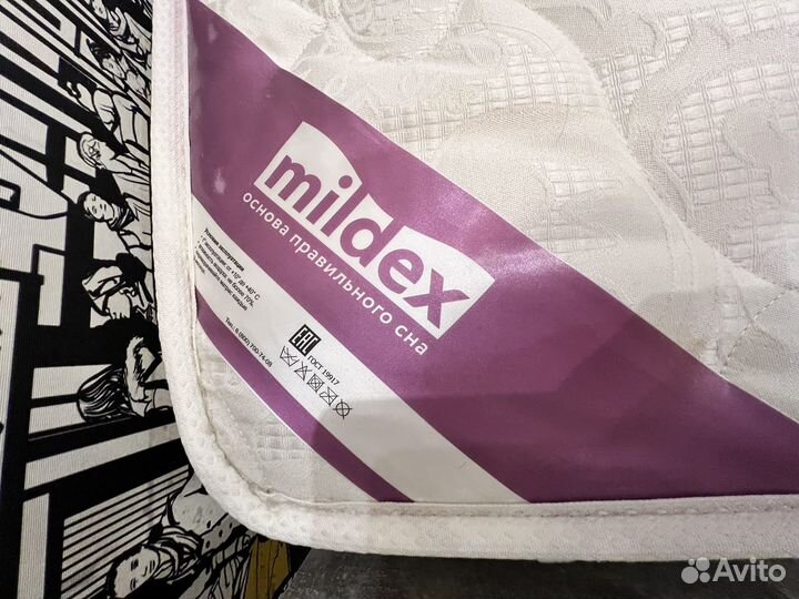 Кровать с матрасом