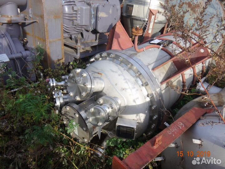 Аппарат с двухленточно-винтовой мешалкой