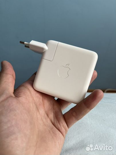 Адаптер питания Apple USB-C мощностью 61 Вт