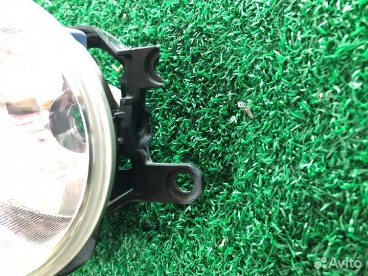 Туманка передняя левая Toyota Corolla Fielder