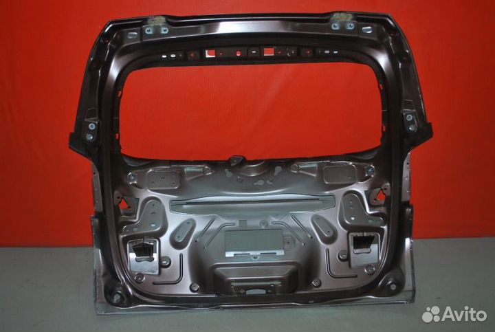 Дверь багажника Peugeot 2008