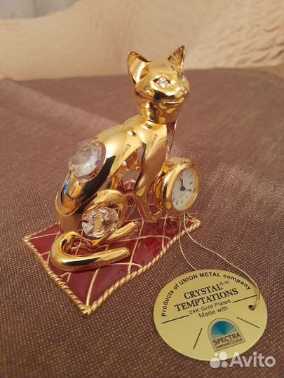 Часы кошка с кристаллами Svarovski