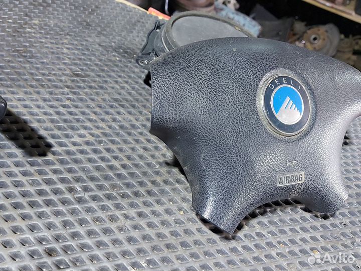 Подушка безопасности в руль для Джили мк