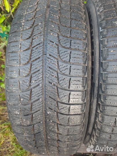 Michelin X-Ice XI3 205/65 R15
