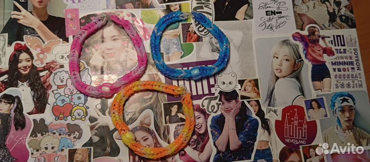 Браслеты, фенечки