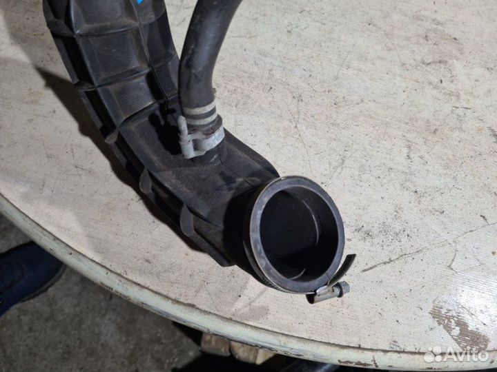 Патрубок воздушного фильтра LADA Granta седан