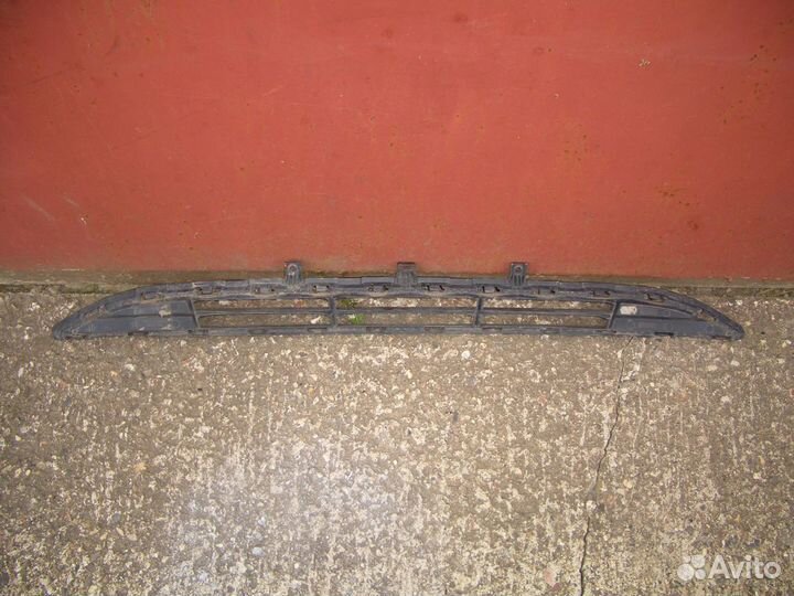 Решётка переднего бампера Хёндэ Солярис с17