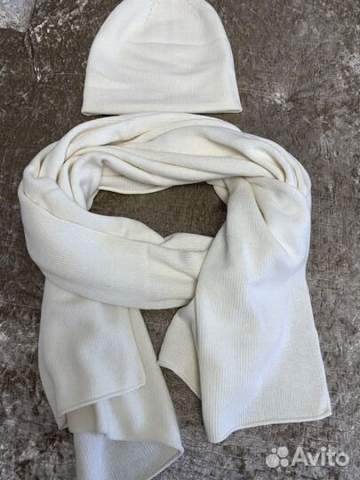 Комплект шапка и шарф