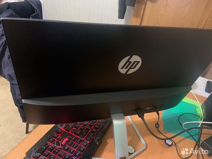 Монитор HP 24