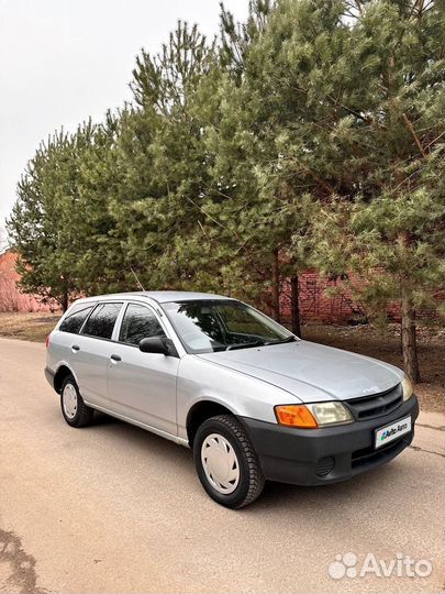 Nissan AD 1.3 AT, 2001, 199 000 км