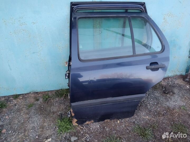 Volkswagen vento двери