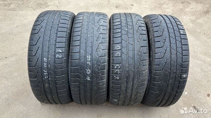 Pirelli Winter Sottozero Serie II 235/50 R19