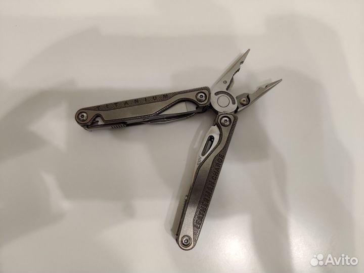 Мультитул Leatherman charge plus tti