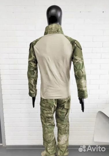 Тактический боевой костюм