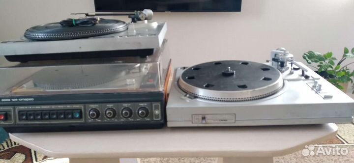 Виниловый проигрыватель