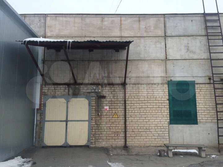 Склад, 600 м², офисы, участок