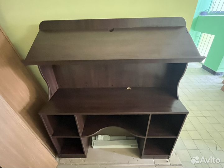 Музыкальный стол, стол для диджеинга, винила, dj