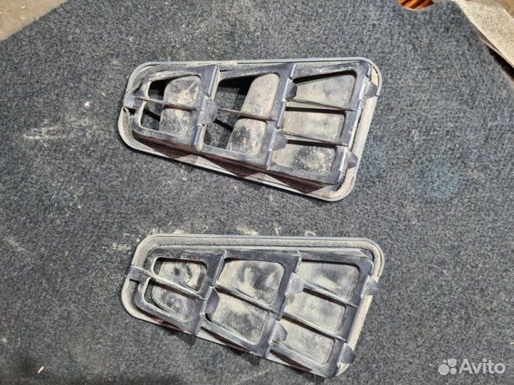 Решетка вентиляционная Mitsubishi Lancer 9 4G18