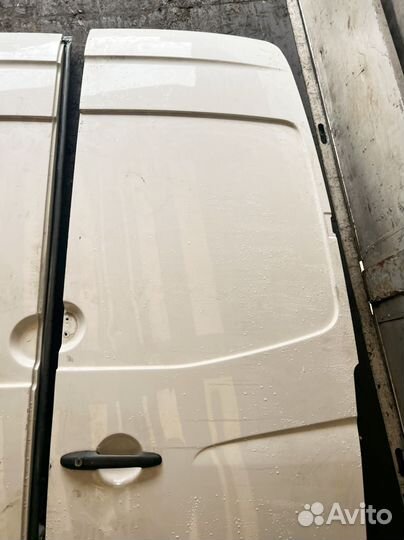 Задние двери Sprinter w906 Crafter