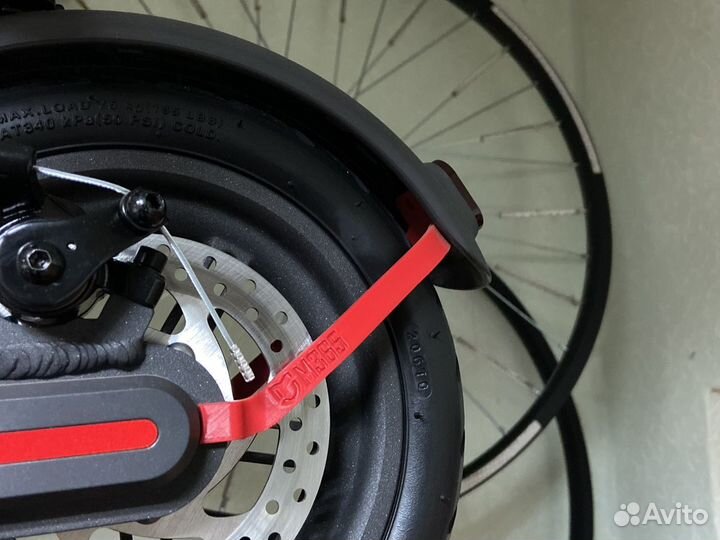 Поддержка крыла самоката xiaomi m365, 1s