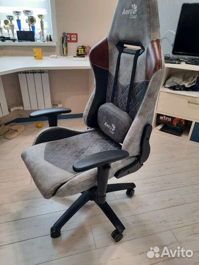 Компьютерное кресло AeroCool Duke игровое