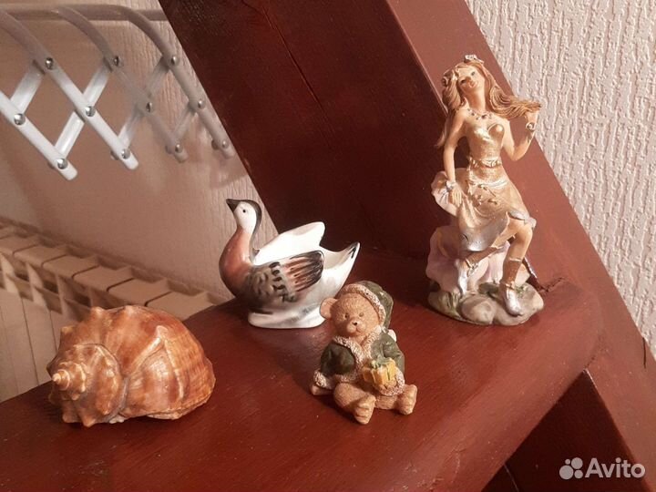 Статуэтки маленькие разные и др