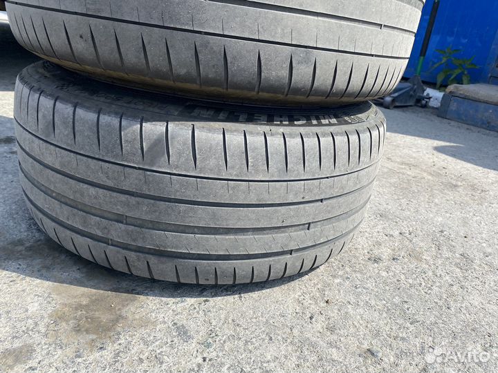Michelin Pilot Sport 4 255/40 R19 100Y