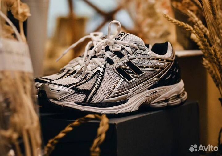 Кроссовки New balance 1906r