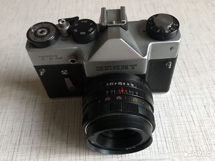 Фотоаппарат пленочный Зенит ттл.ссср