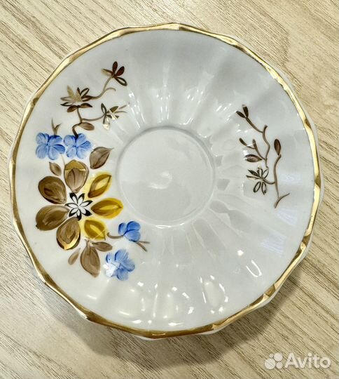 Чайные блюдца