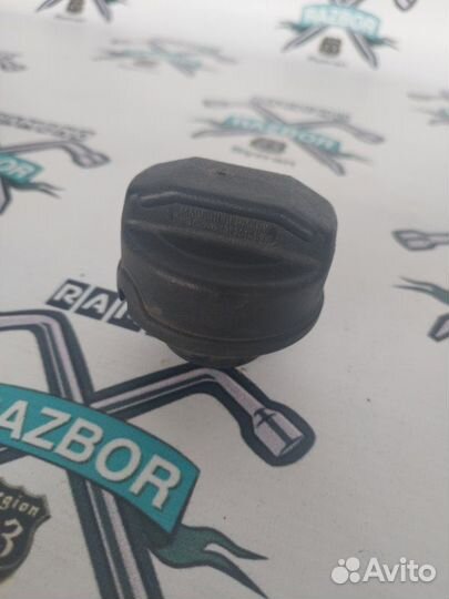 Крышка топливного бака Volkswagen Golf 2