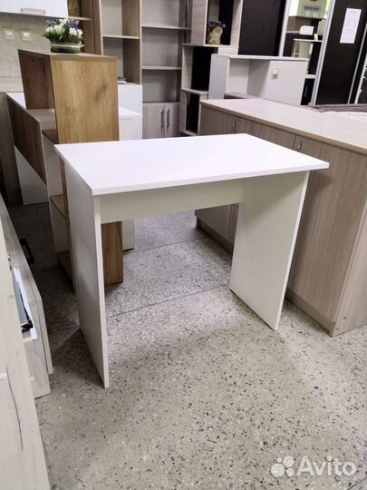 Стол письменный Эконом