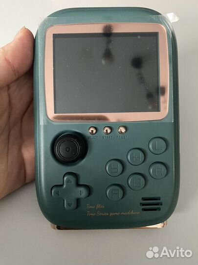 Игровая консоль