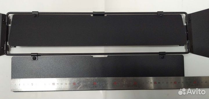 Шторка металлическая для студийного света