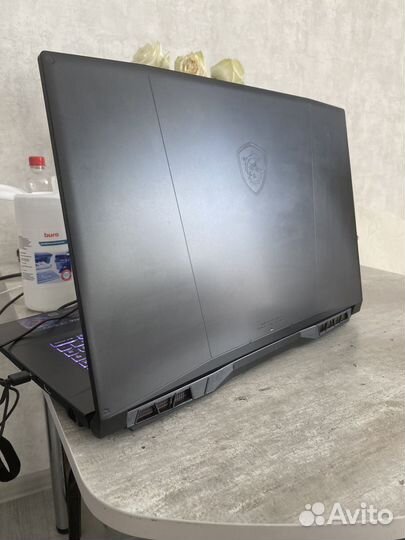 MSI katana 17 b12v